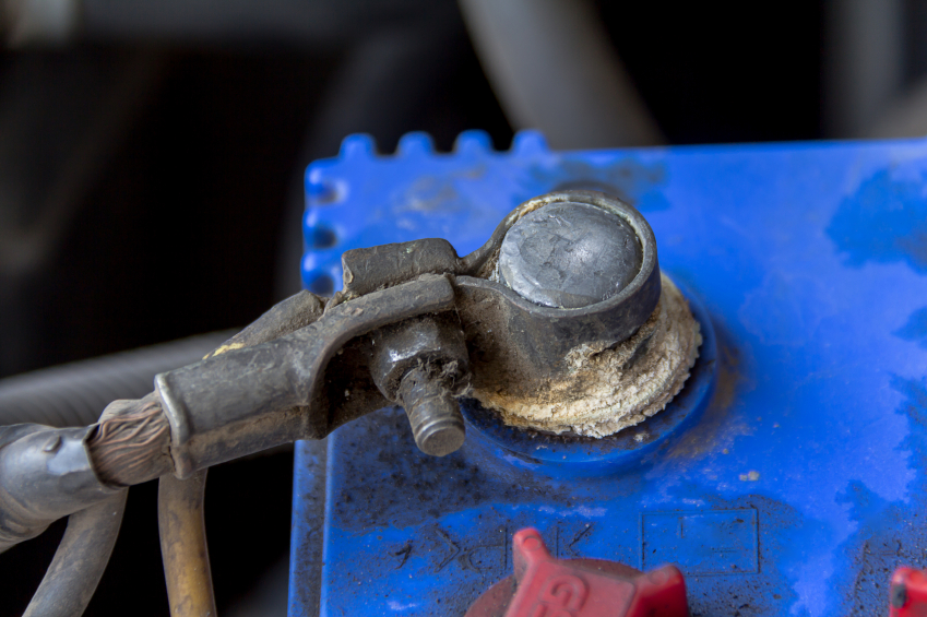 How to clean a car battery